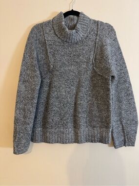 Universal Thread Gray Turtleneck Sweater
